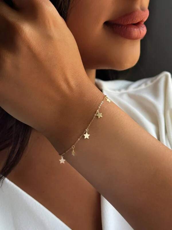 دستبند طلا سوپرلوکس طرح ستاره با درخشش خاص و طراحی فانتزی