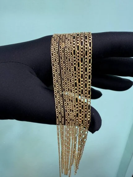 زنجیر طلا مدل فیگارو با طراحی کلاسیک و براق